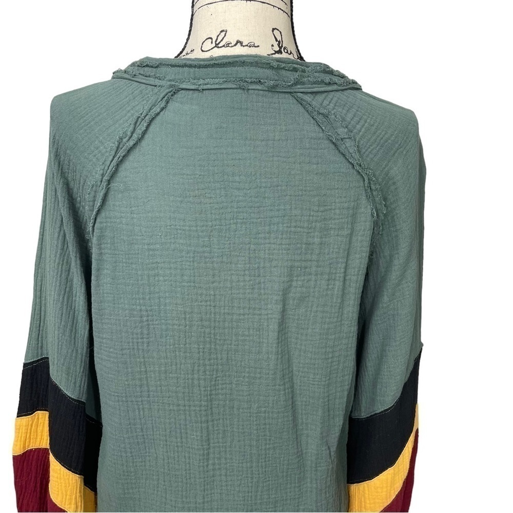 Fate Boutique Boho Blouson Sleeve Color Block Top with Green, Black, Yellow, Red - Picture 9 of 11